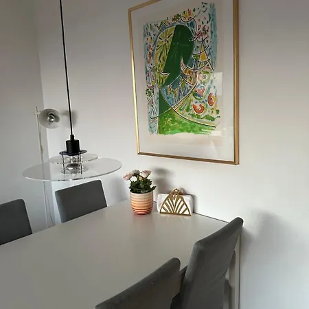 Med God Udsigt! Meget Nemt Til Kobenhavn * Hvidovre